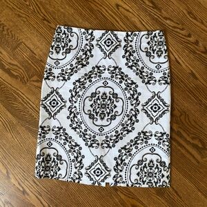 White House Black Market Black and White Patterned Skirt